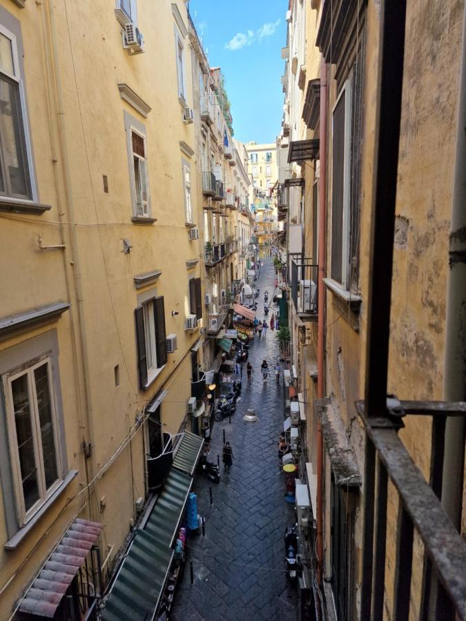 Отель Borgo Dei Miracoli Неаполь Экстерьер фото